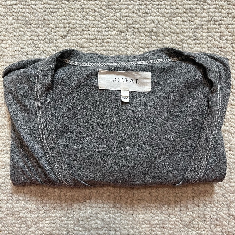 THE GREAT. Charcoal u neck Tee Sz 1